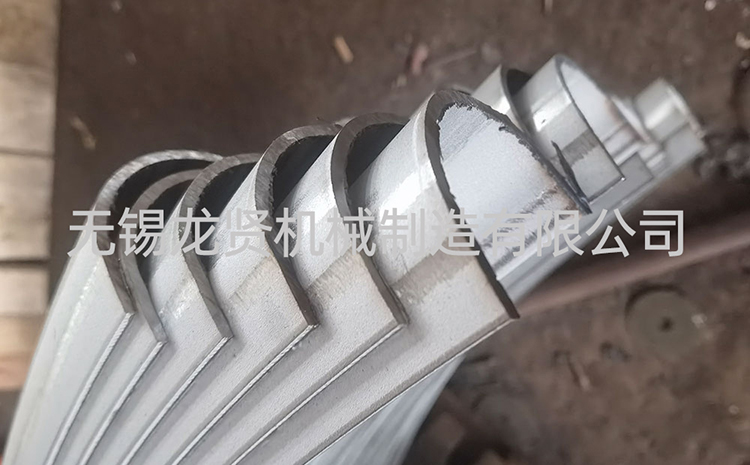 無(wú)錫碳鋼半圓管選哪家？龍賢：把 “半圓鋼” 做成 “放心管”，靠譜到不用挑！