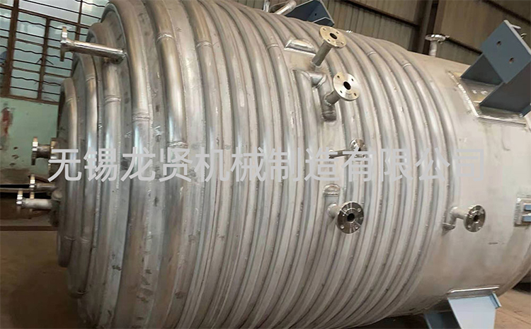江蘇筒體半圓管哪家交貨快？龍賢：把“急單”變“閃電單”，工業(yè)圈的“準(zhǔn)時(shí)達(dá)”